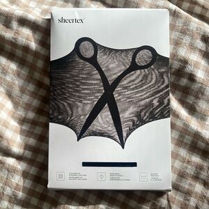 Sheertex Colorful Control Top Sheer Rip-Resist Tights in Eggplant